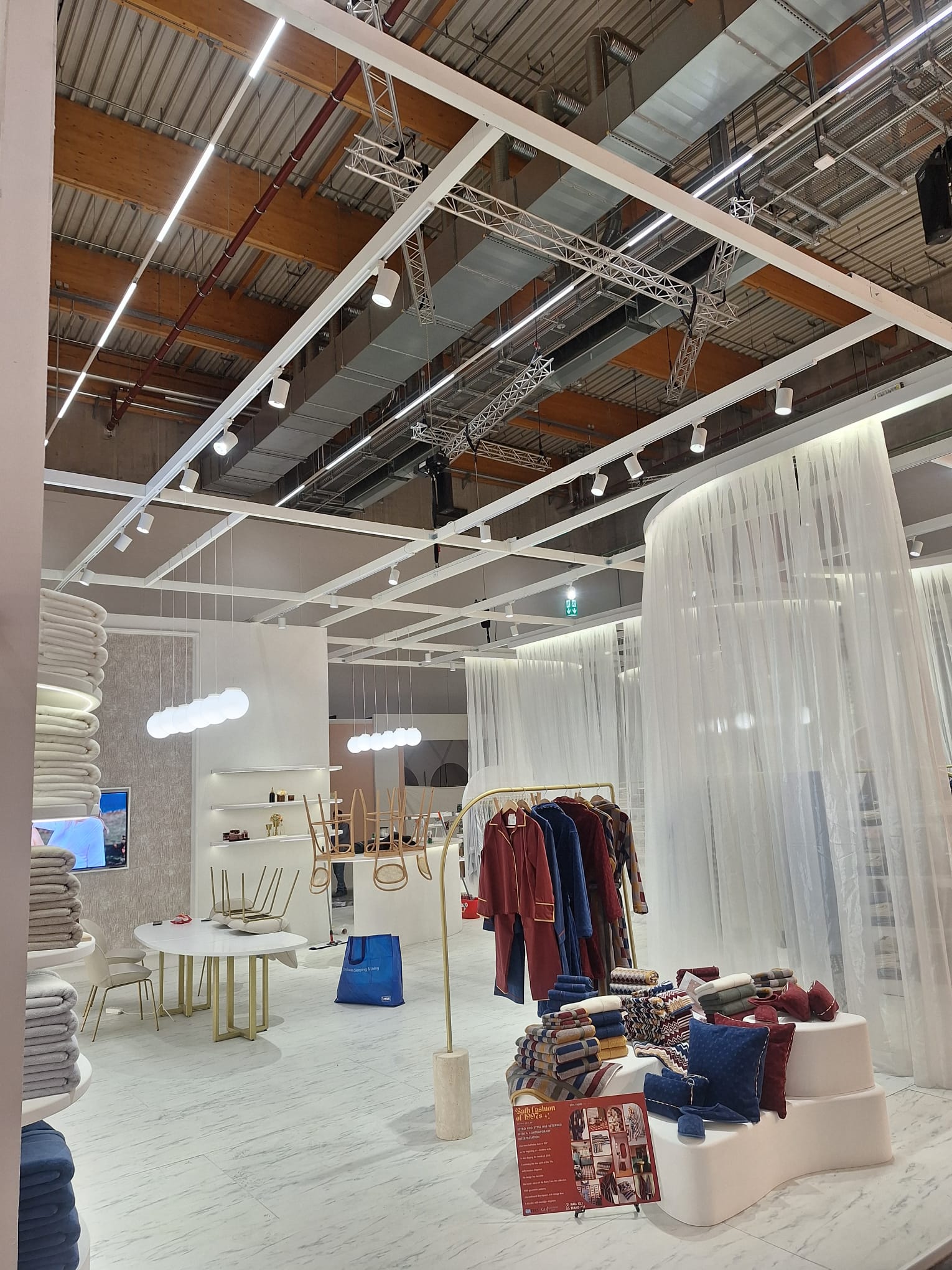 Modern Mağaza Aydınlatması - Aydın Elektrik LED Çözümleri